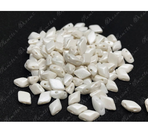 Чешские бусины MATUBO Gemduo Pearl Shine White Glass beads 2-hole 8x5 mm 
